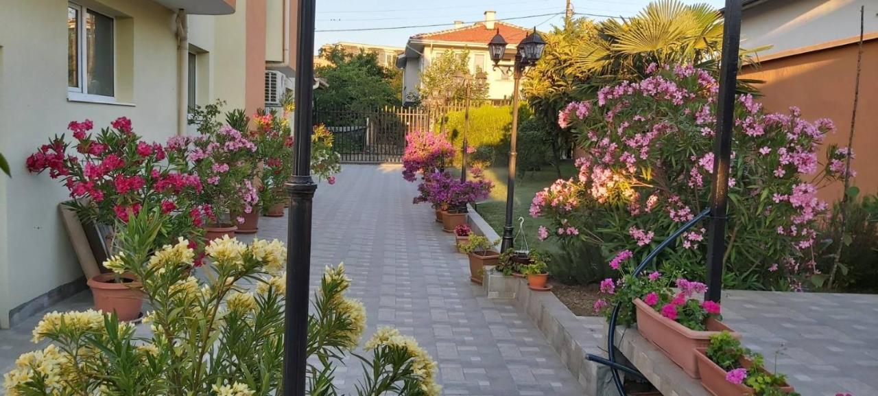 Амида Hotel Varvara  Bagian luar foto