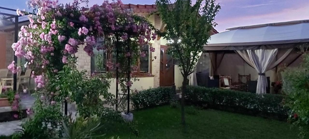 Амида Hotel Varvara  Bagian luar foto